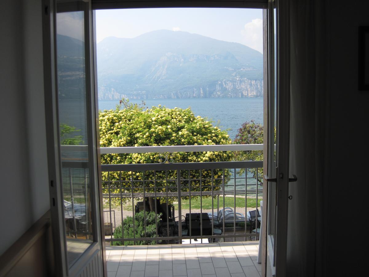 Piccolo Hotel Direkt Am See Brenzone Extérieur photo