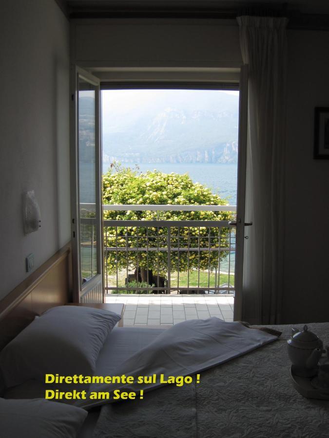 Piccolo Hotel Direkt Am See Brenzone Extérieur photo